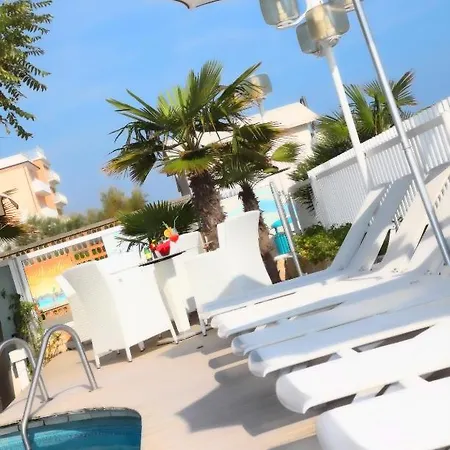 Hotel Rivamare